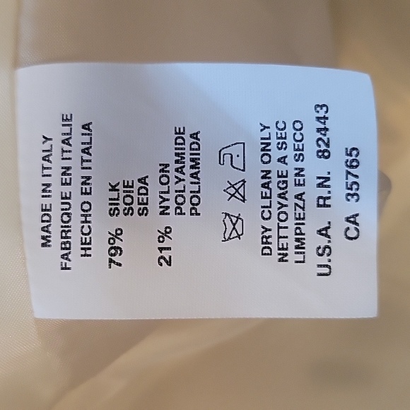 JOAN AND DAVID Ivory Silk Seeveless Top Sz 12 NWT - Picture 8 of 8